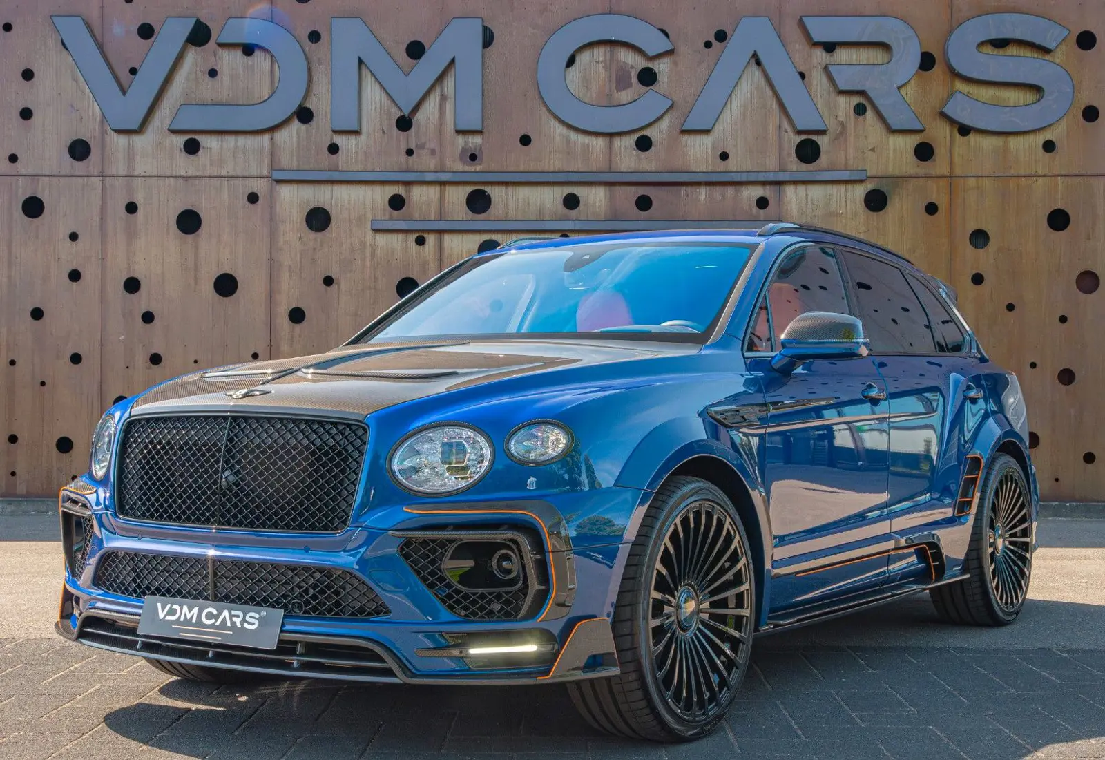 Bentley Bentayga V8 MANSORY * FULL CARBON * CERAMIC BRAKES *  - 85809