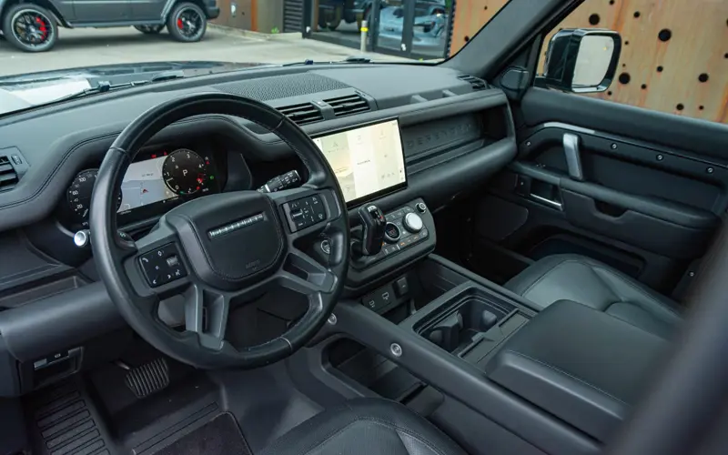 Land Rover Defender 3.0 D300 MHEV HSE 110 * MERIDIAN * PANO *  - 84794
