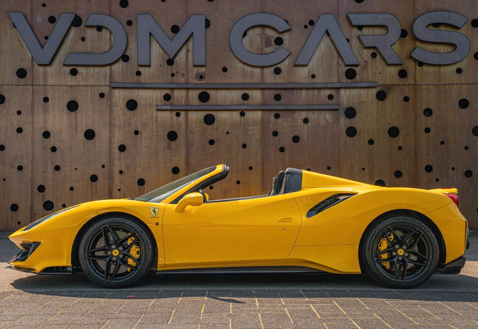 Ferrari 488 Pista Spider * ONLY 365 KM * CARBON (14x) * LIFT *  - 108421