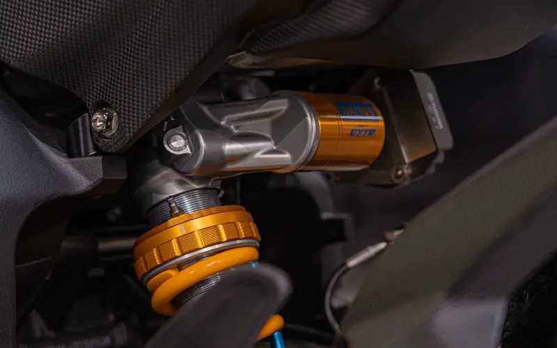 Yamaha R1 GYTR Pro 25th Anniversary Edition * 1 OF 25 * LI - 135600