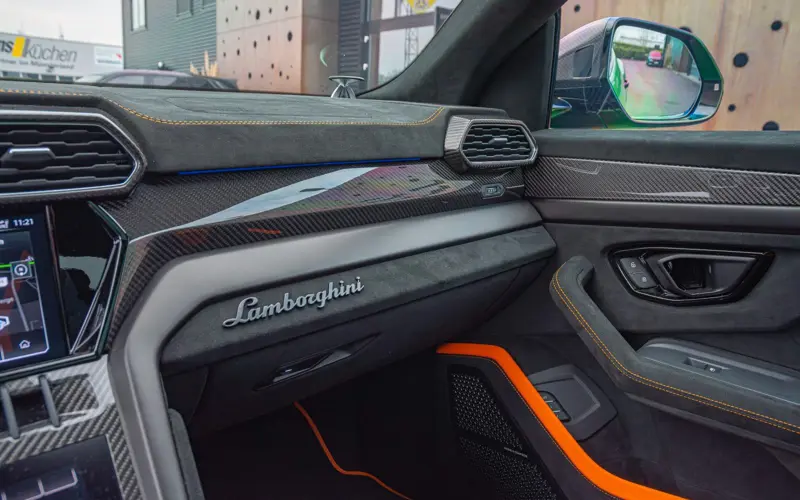 Lamborghini Urus 4.0 V8 Performante * AKRA * FULL CARBON * PANO *  - 102784