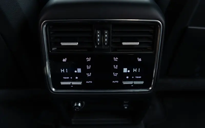 Porsche Cayenne Coupe S * CARBON pak * 1e Hand * Neue Wart - 131083