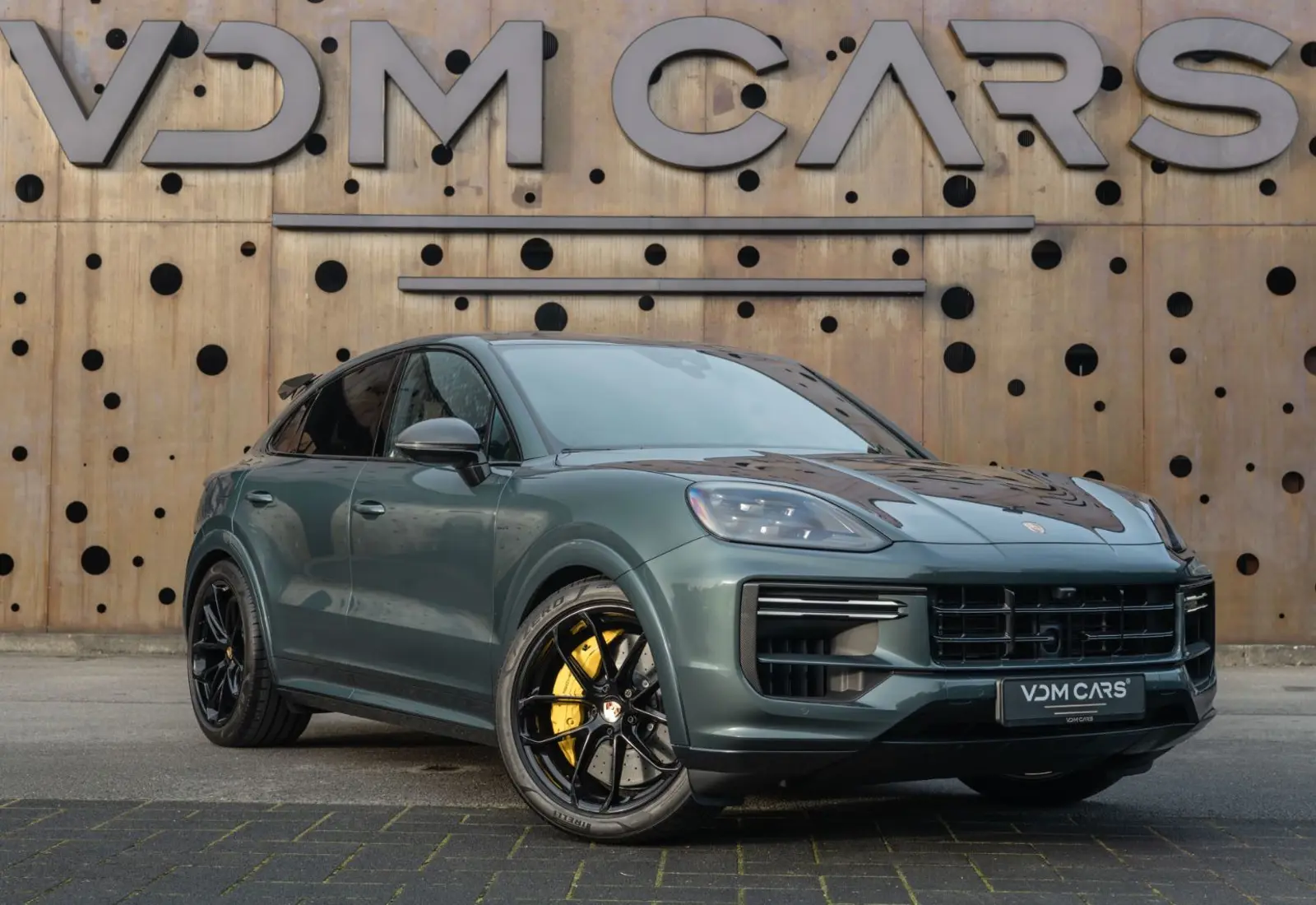 Porsche Cayenne Coupe Turbo E-Hybrid * PTS * GT PACKAGE *  - 136582