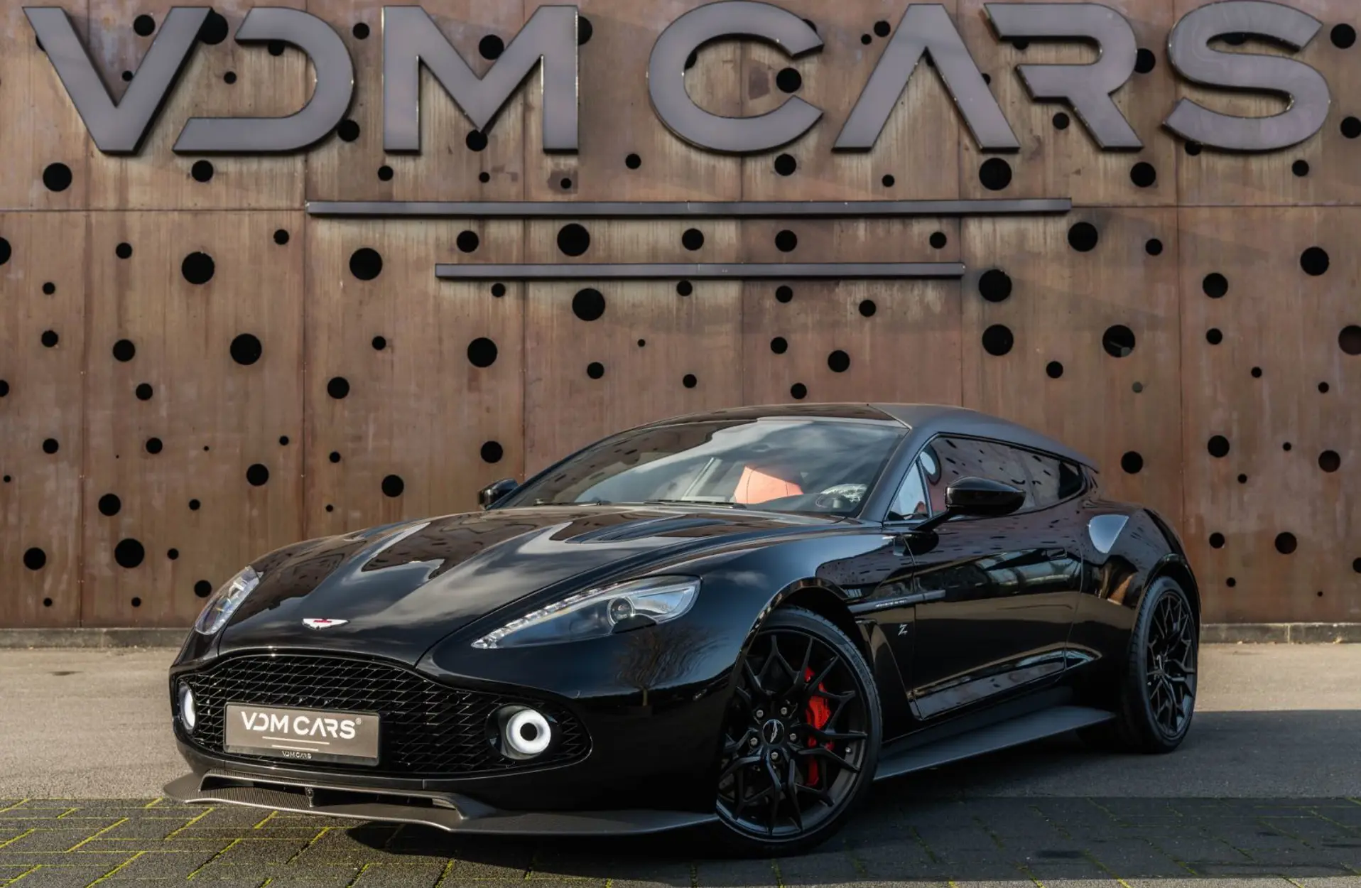 Aston Martin - Vanquish - 170247
