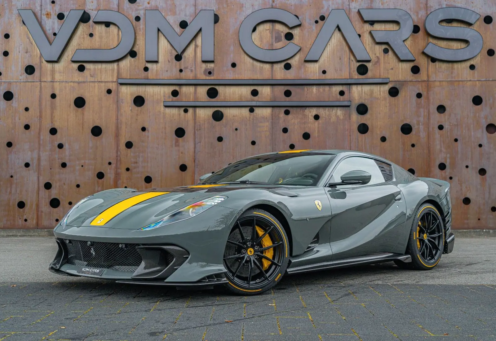 Ferrari 812 Competizione * 1 of 8 color ! * GRIGIO MEDIO *  - 137911