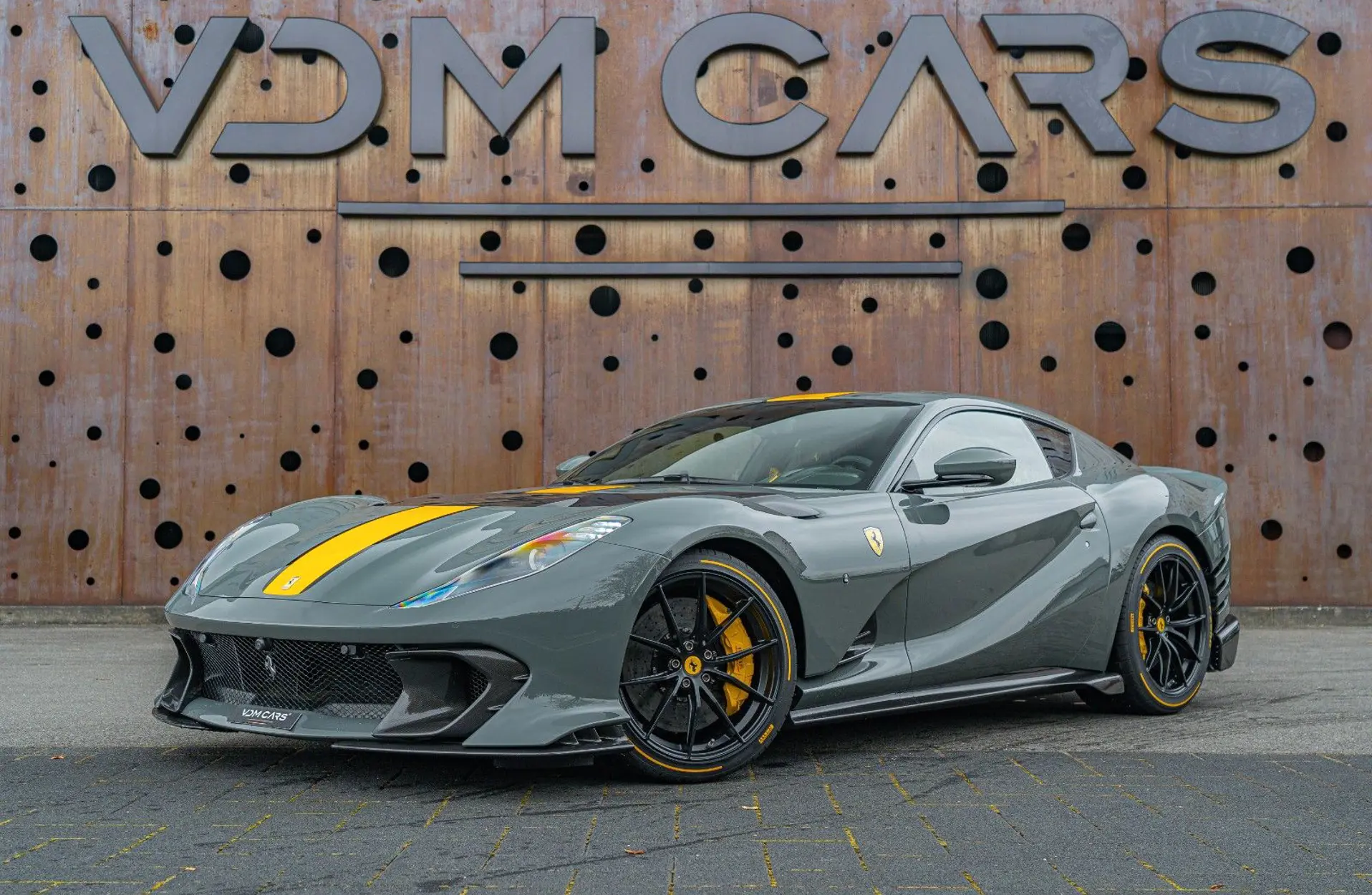 Ferrari - 812 - 137911