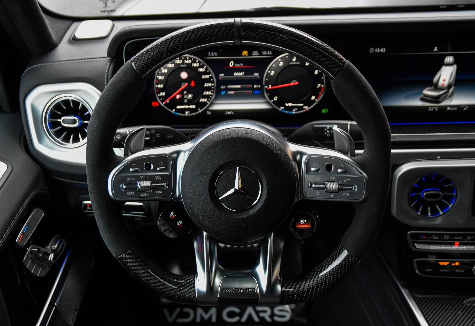 Mercedes-Benz G 63 4x4² AMG * CARBON * ROOF RACK * HOLZBODEN * MASSAG - 42015