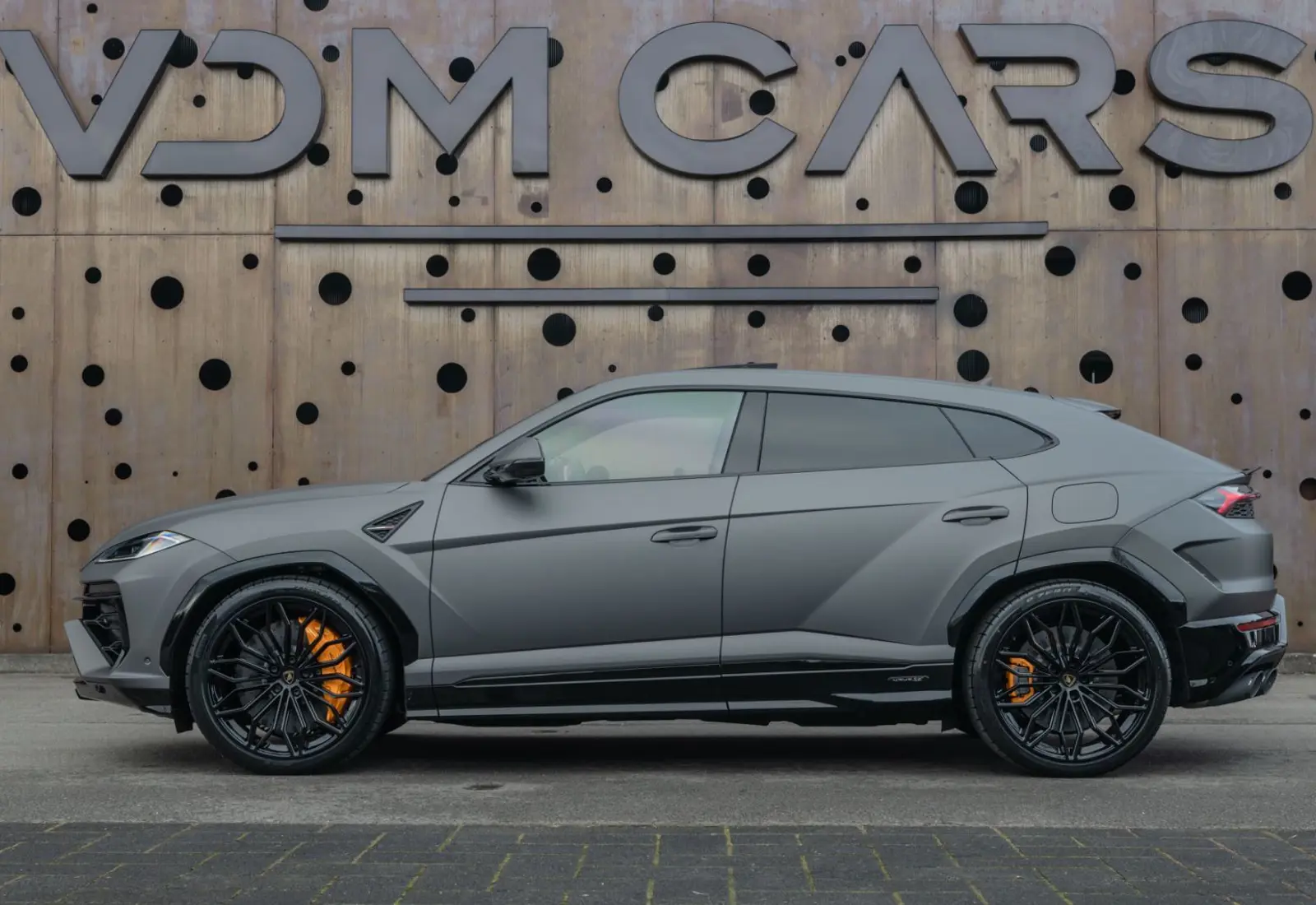 Lamborghini Urus SE * KERES MATTE * SONUS * MAINTENANCE PACK * 23" *  - 127969
