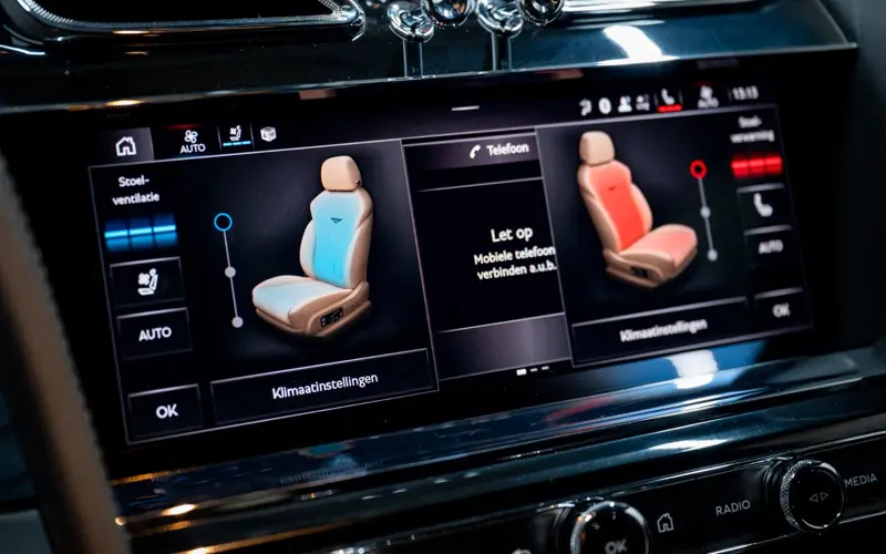 Bentley Bentayga 3.0 Hybrid 4WD * FIRST EDITION * NAIM *  - 135288