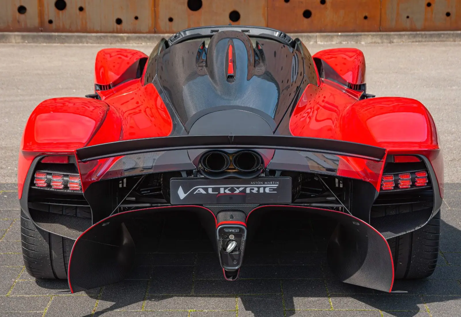Aston Martin Valkyrie SPIDER * Q-COMMISSION * COLLECTOR PLAN *  - 103181