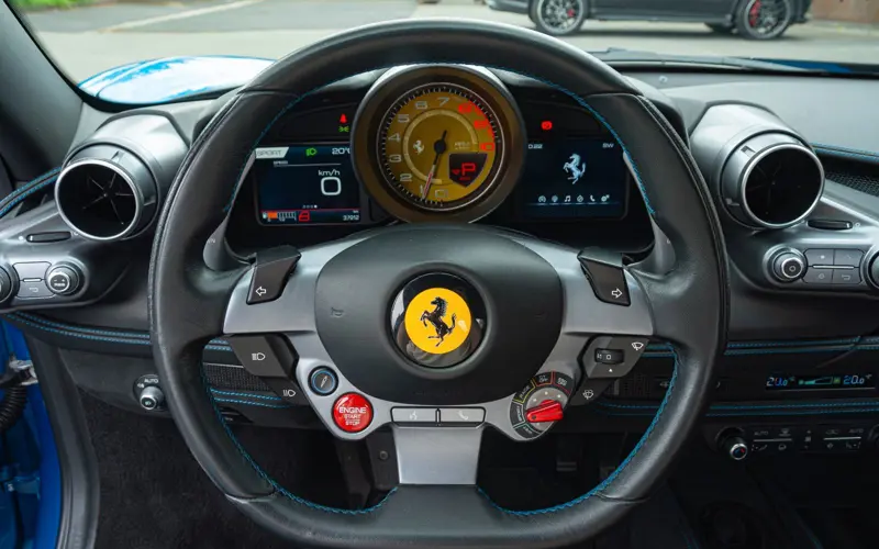 Ferrari F8 Tributo * CARBON SEATS * CARPLAY * LIFT * P.DISPLAY *  - 108304