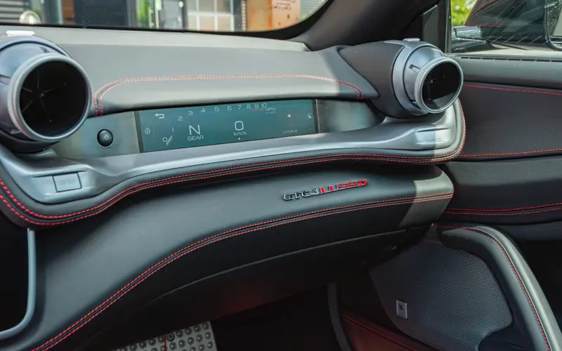 Ferrari GTC4Lusso V12 * NOVITEC * CARPLAY * P.DISPLAY * PANO * VO - 96771