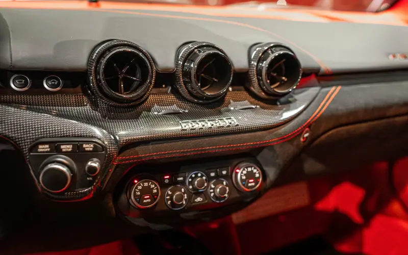 Ferrari F12 Berlinetta * ALCANTARA * CUSTOM * CARBON *  - 134903