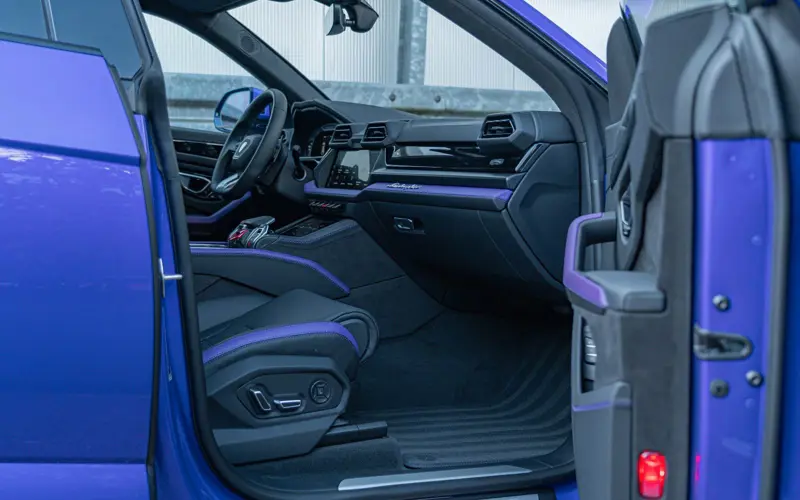 Lamborghini Urus SE * AD PERSONAM * VIOLA HONGKONG * MASSAGE * VOLL - 135961