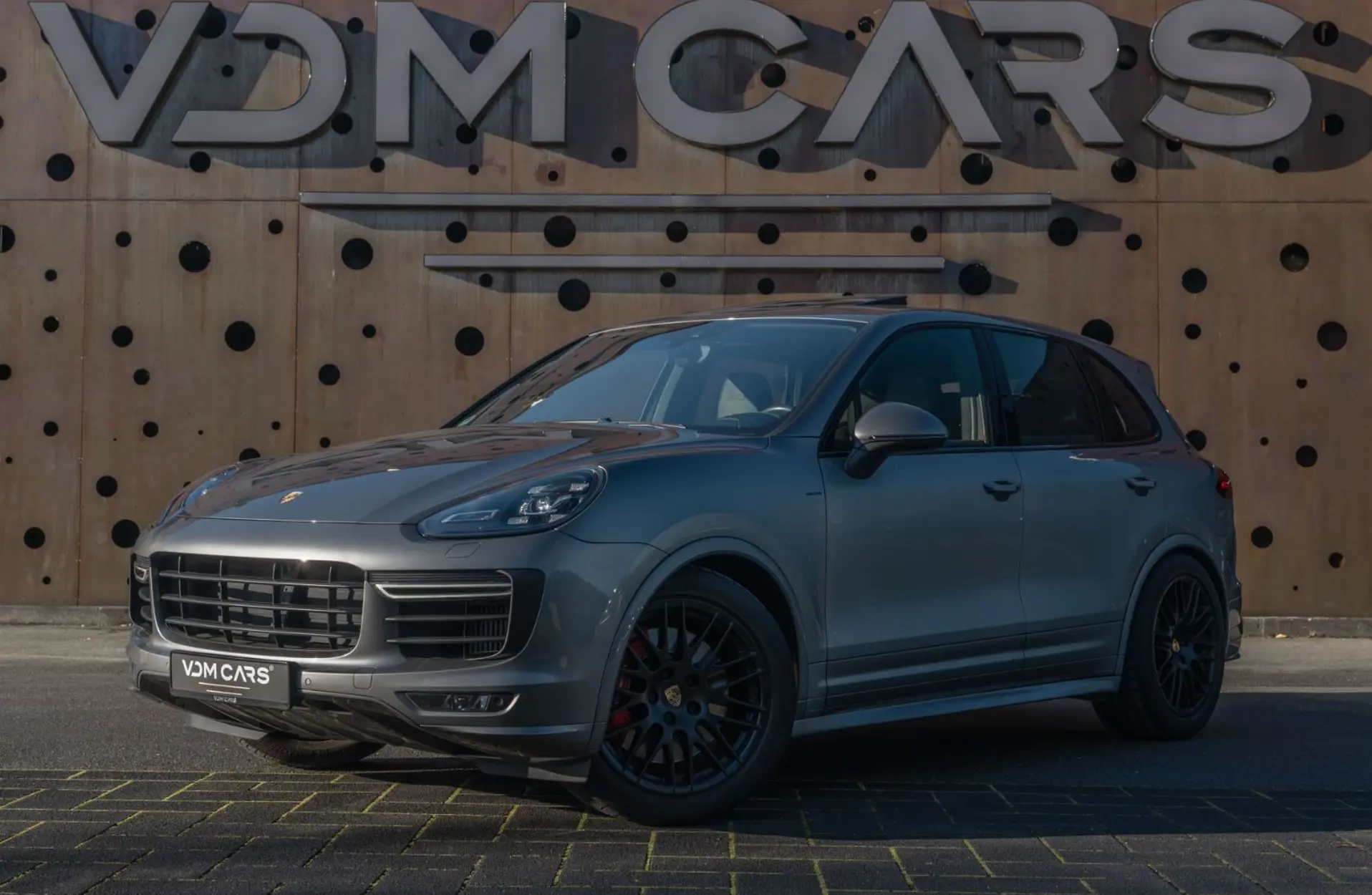 Porsche - Cayenne - 122456