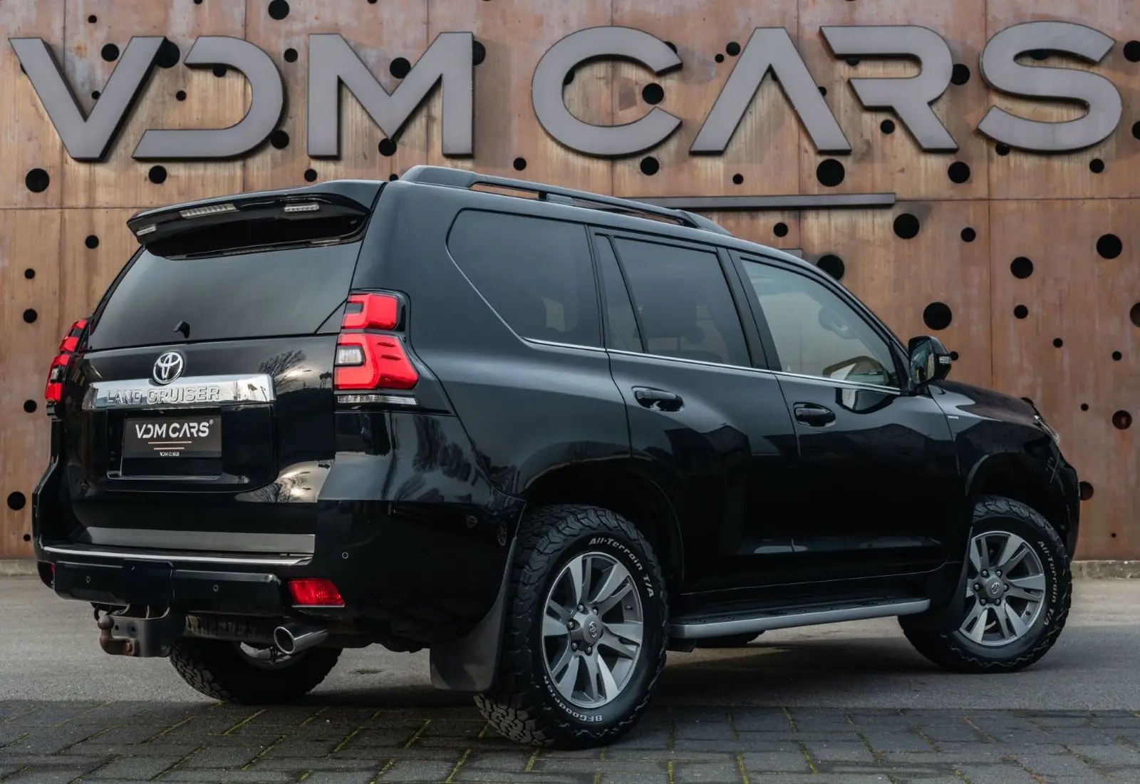 Toyota Land Cruiser 2.8 D-4D Executive * VOLL * 360 * MEMORY - 129112