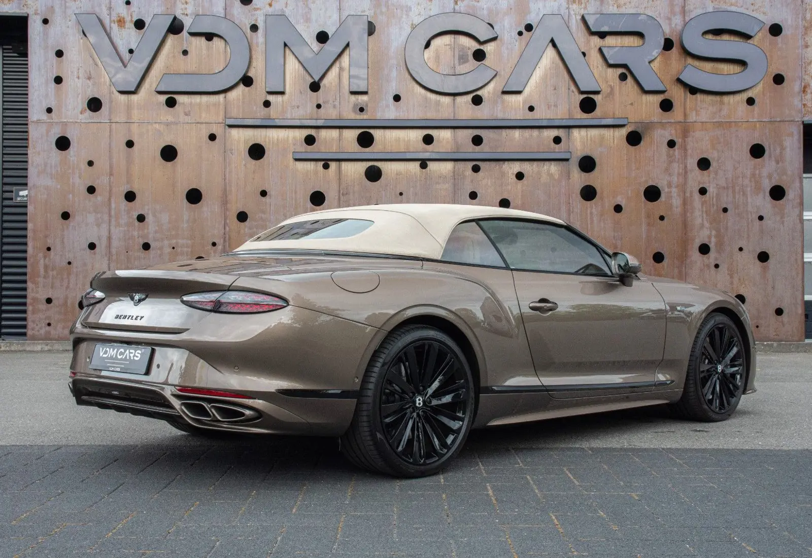 Bentley Continental GTC Speed * AKRAPOVIC * 1st EDITION * VOL - 150047
