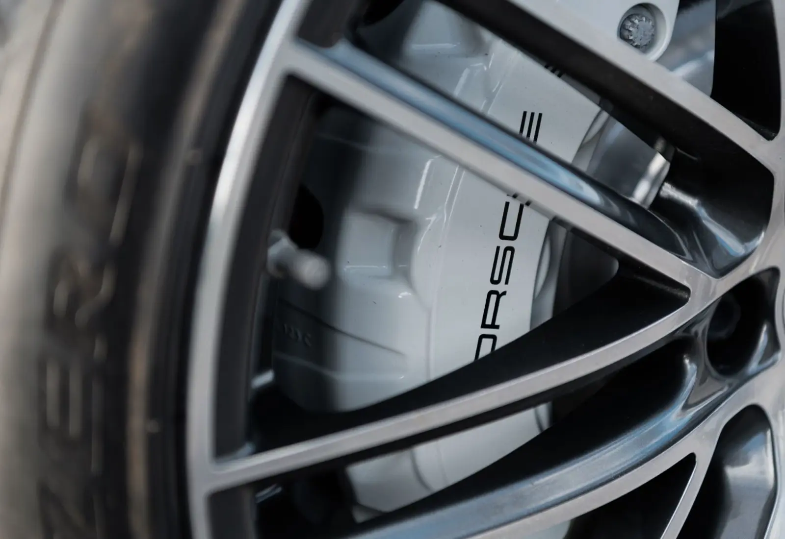 Porsche Macan Turbo * Approved * 2. Hand * Winter + Sommer - 125061