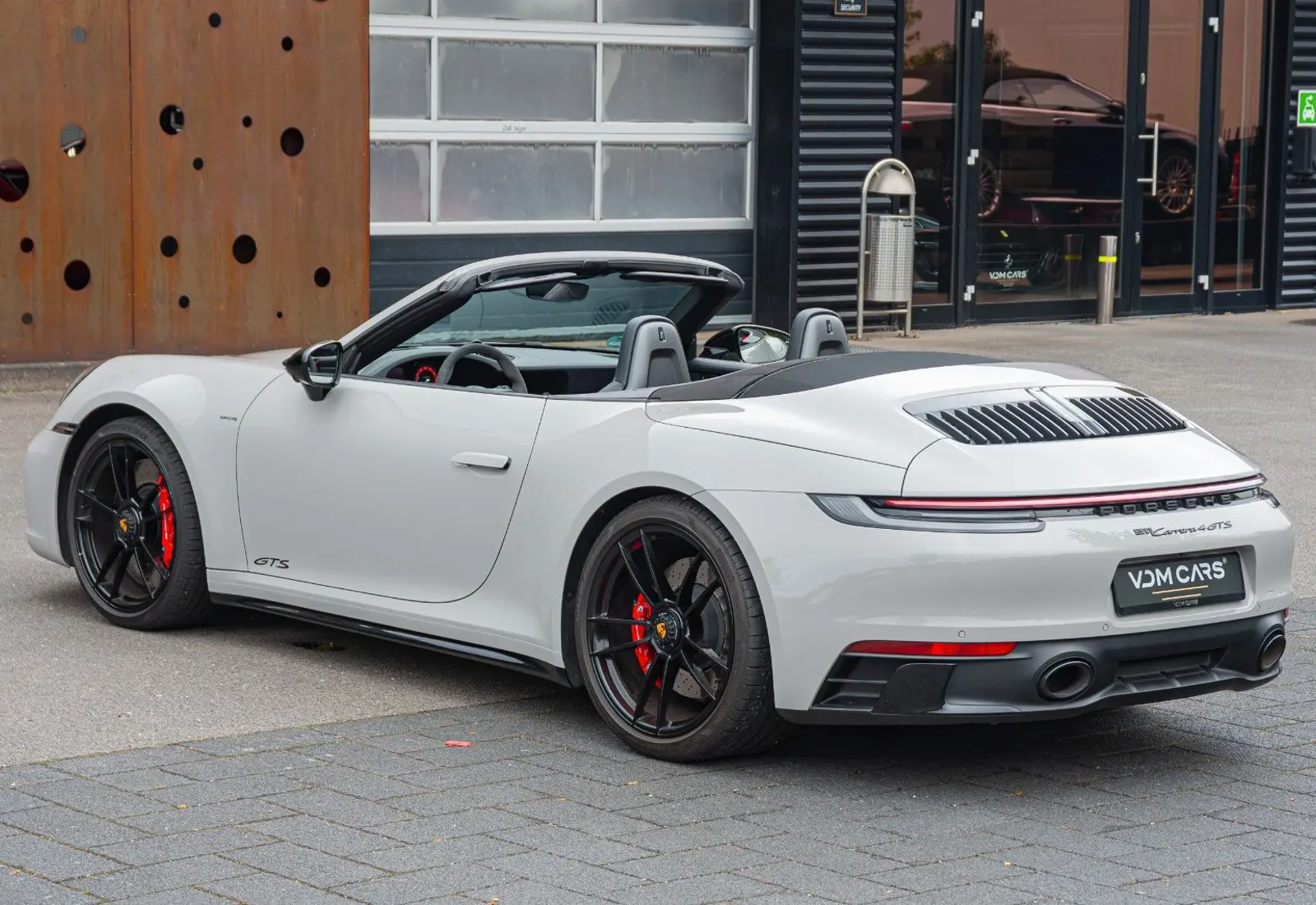 Porsche 911 Carrera 4 GTS Cabrio * 18 WEG * BOSE * SPORT * PASM *  - 84815