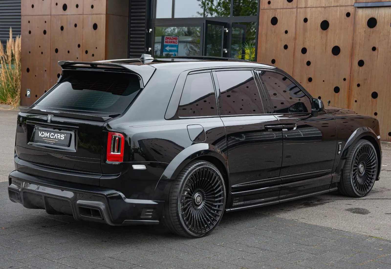 Rolls-Royce Cullinan URBAN WIDETRACK * CARBON * VOSSEN * REAR ENT. - 86307