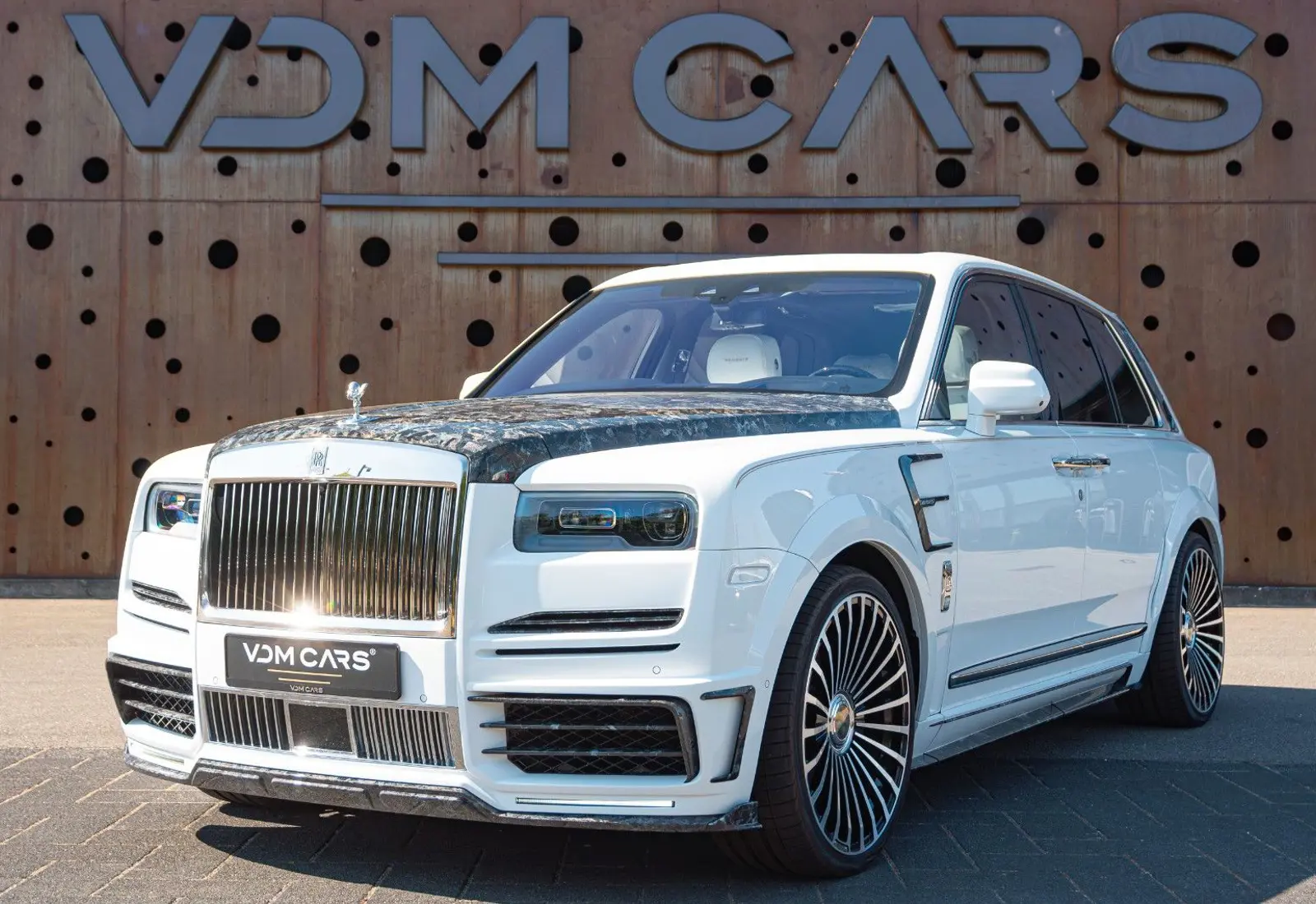 Rolls-Royce Cullinan MANSORY * FORGED CARBON * ONLY 7600 KM *  - 136349
