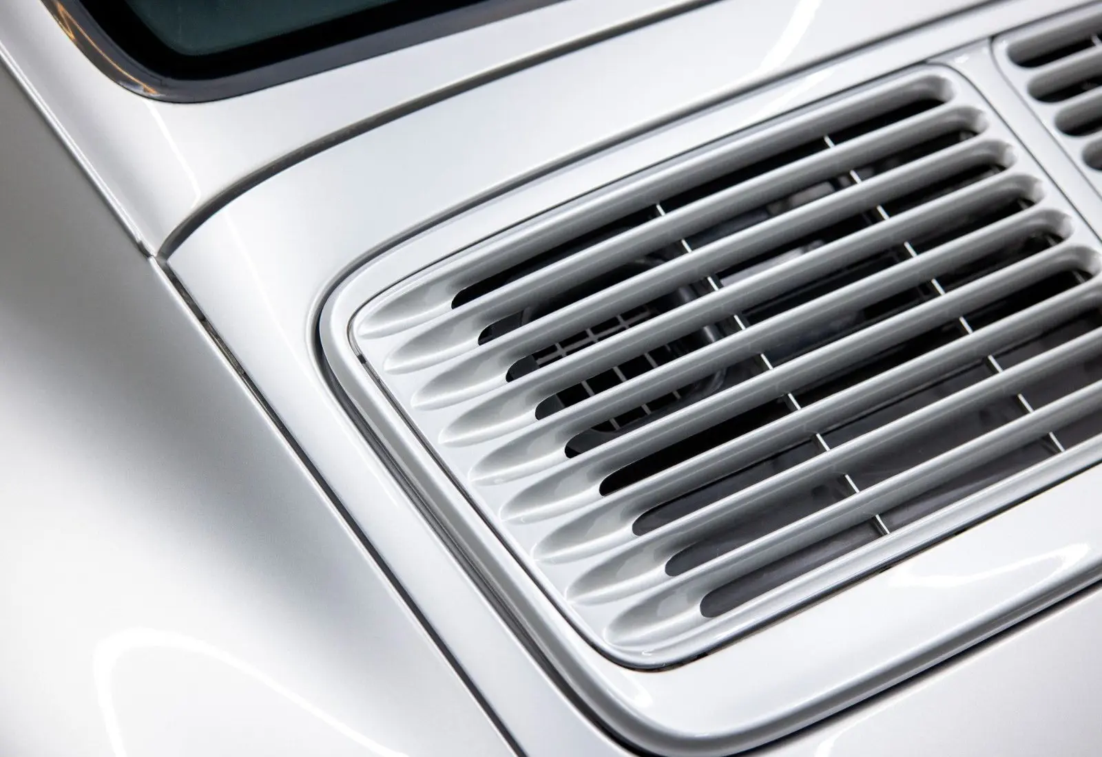 Porsche 993 Carrera 4S Coupé * Schaltgetriebe * Dach *  - 128074