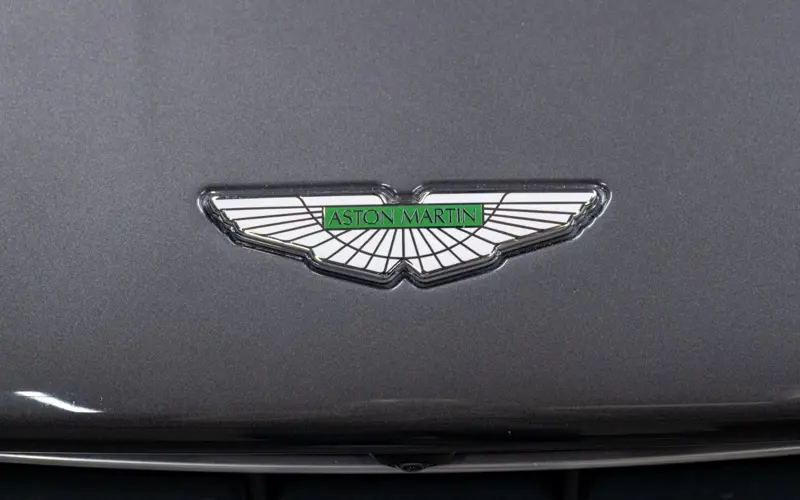 Aston Martin DB11 4.0 V8 * 9.564 km * INSPEKTION NEU * B&amp;O * 360 *  - 147431