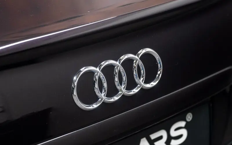 Audi S8 5.2 quattro * MASSAGE * LUFTFEDERUNG * CARBON *  - 166359