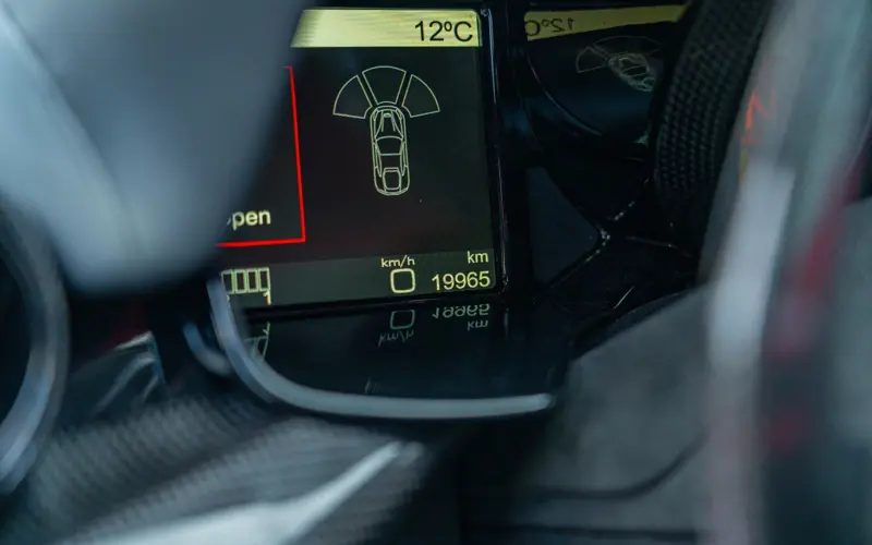 Ferrari F12 Berlinetta * ALCANTARA * CUSTOM * CARBON *  - 137175