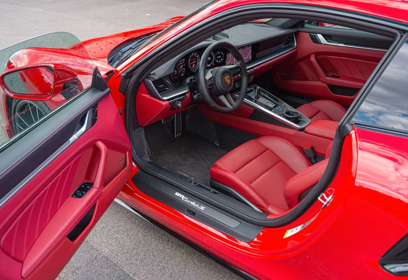 Porsche 911 Turbo S * AKRA * AERO * CARBON * LIFT * 360 * 18-WEG *  - 86140