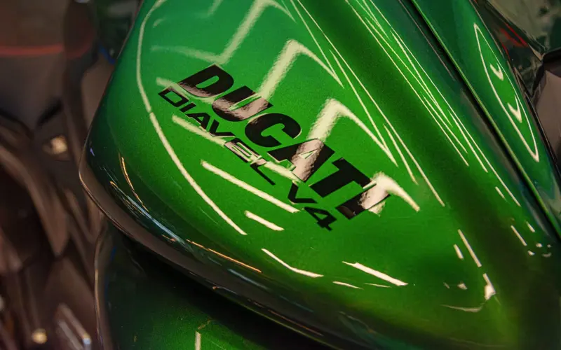 Ducati Diavel Bentley V4 * 1 OF 500 * LIMITED ED *  - 102719