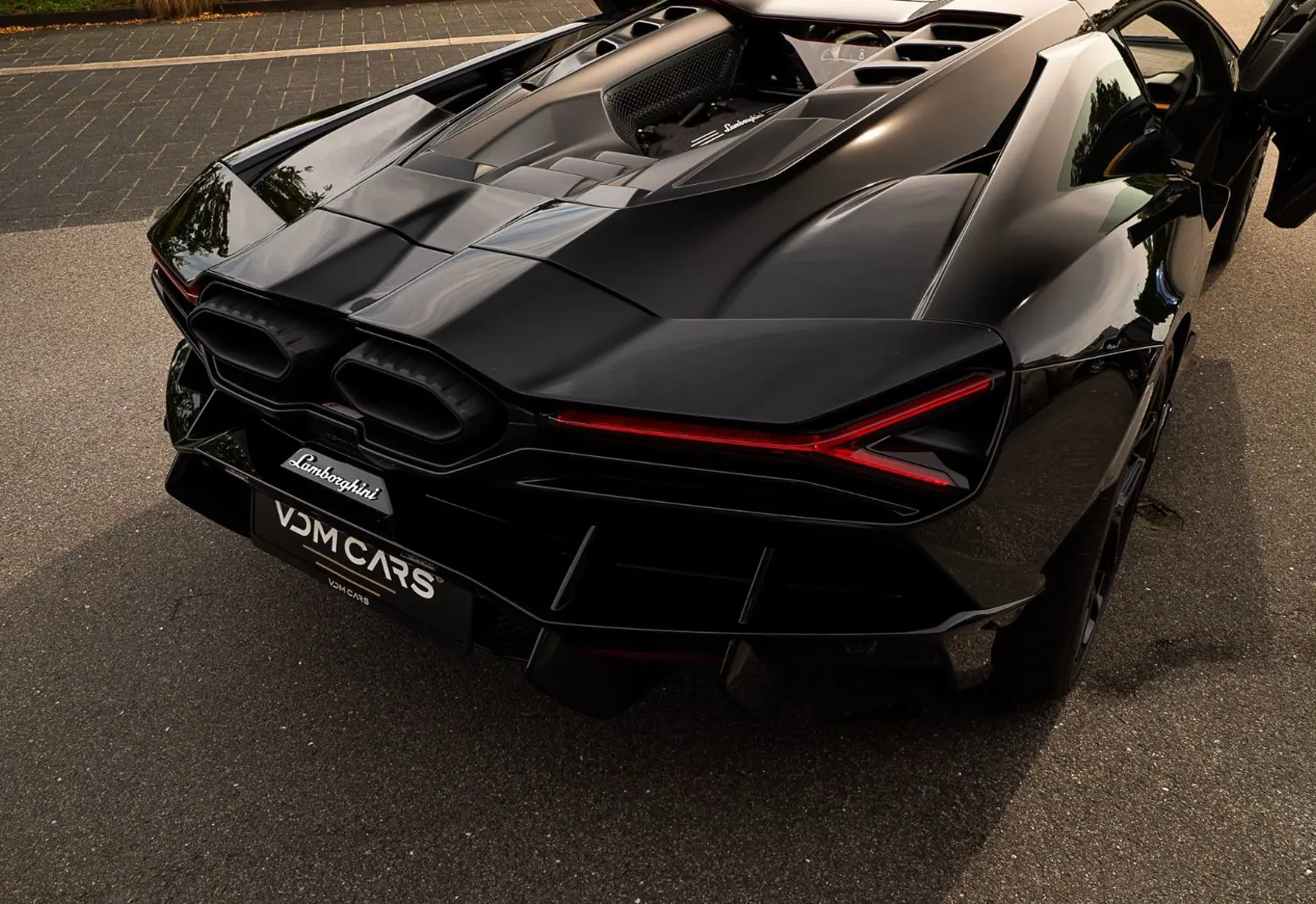 Lamborghini Revuelto 6.5 V12 * NEW CAR * AVAILABLE * BI COLOR - 168821