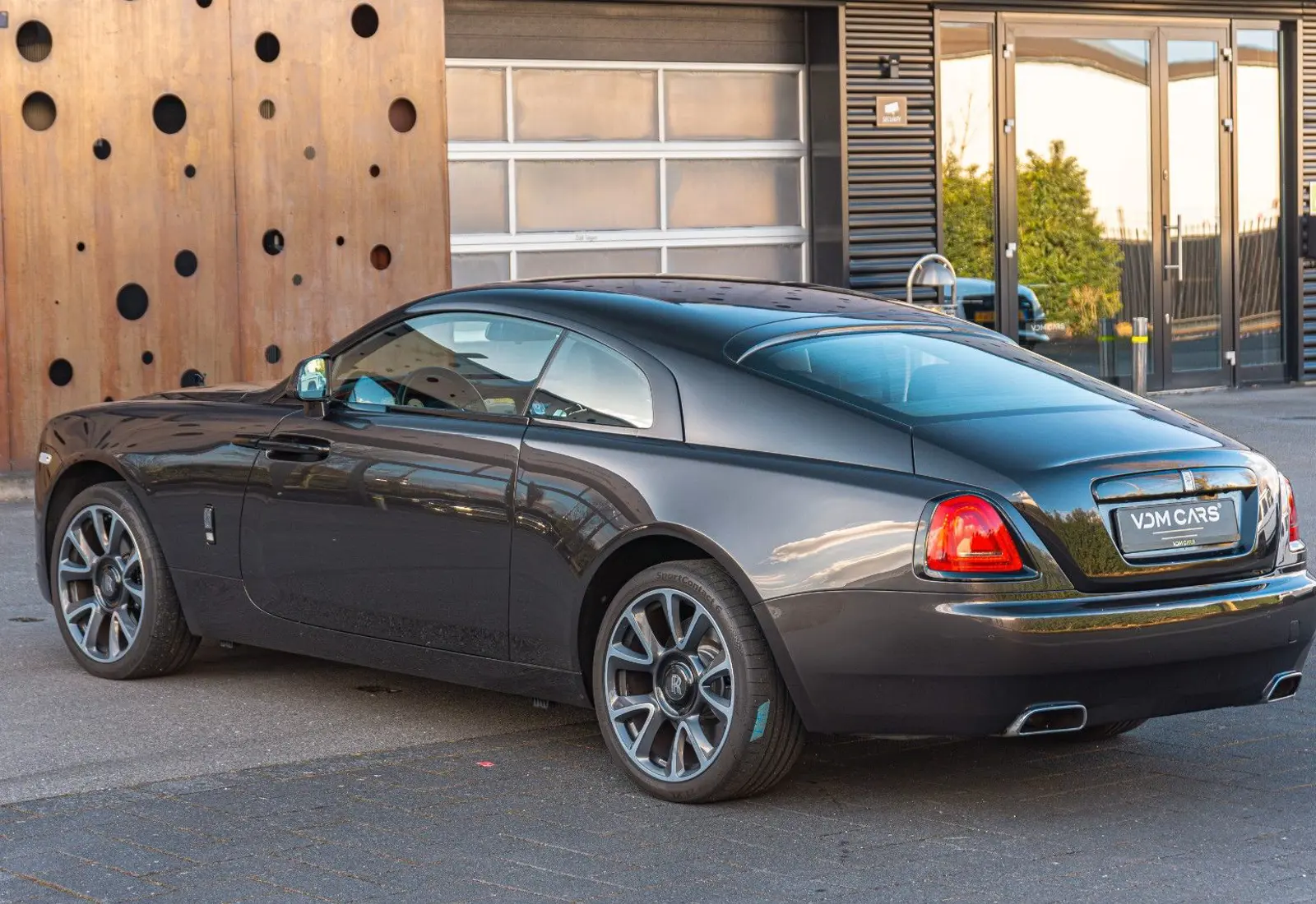 Rolls-Royce Wraith 6.6 V12 * MASSAGE * BESPOKE * DRIVE ASSIST+ *  - 113316