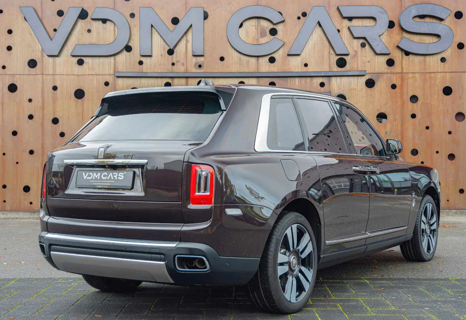 Rolls-Royce Cullinan * FOND-ENT. * VIEWING SUITE * BESPOKE * MASSAG - 96963