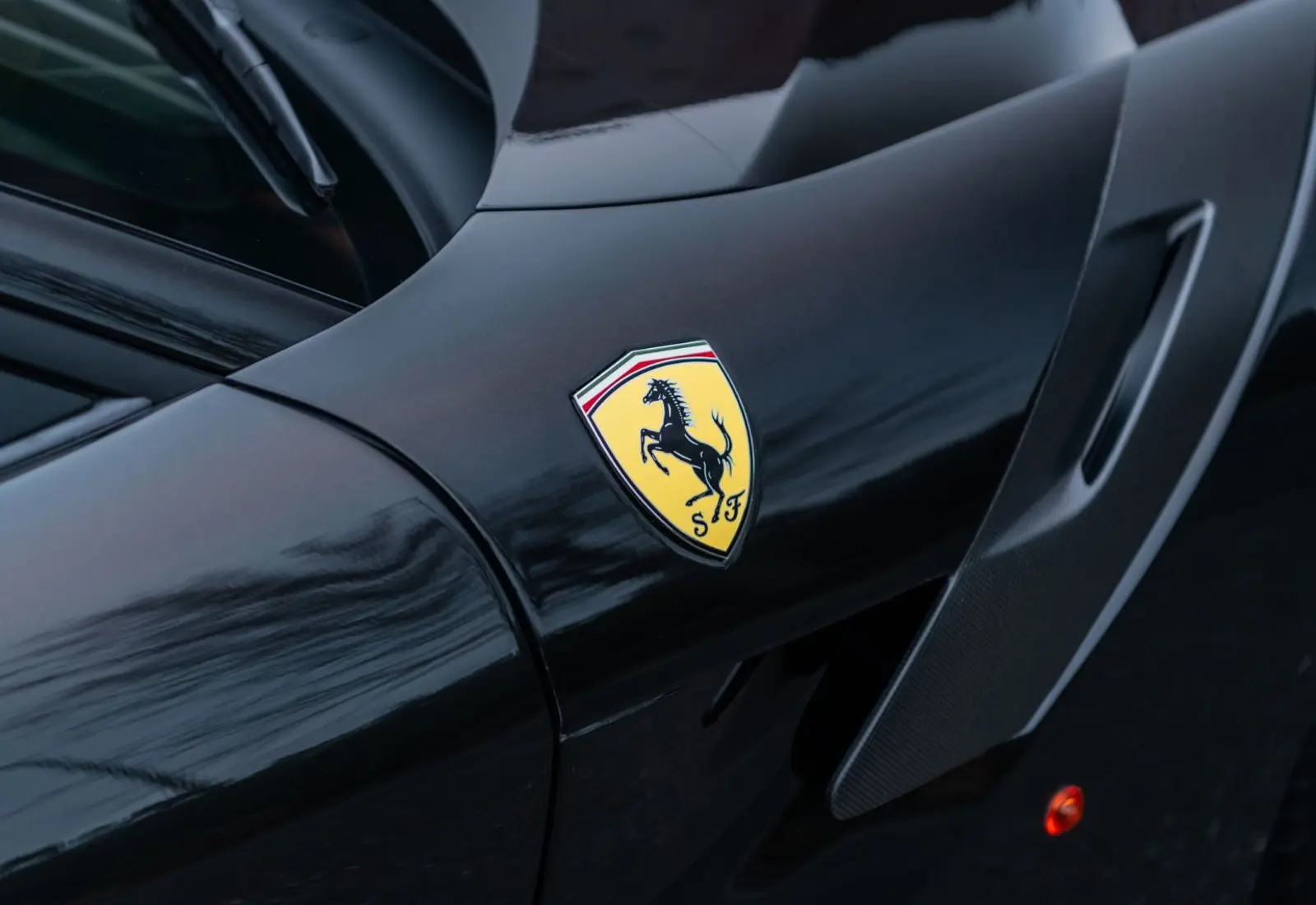 Ferrari F12 TDF * 1/799 * ONLY 513 KM * MATT CARBON * 1 OWNER *  - 124614