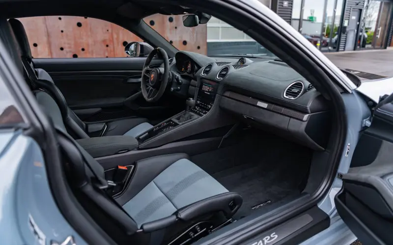 Porsche Cayman 718 GT4 RS * WEISSACH * PCCB * CLUBSPORT * CARBO - 126383