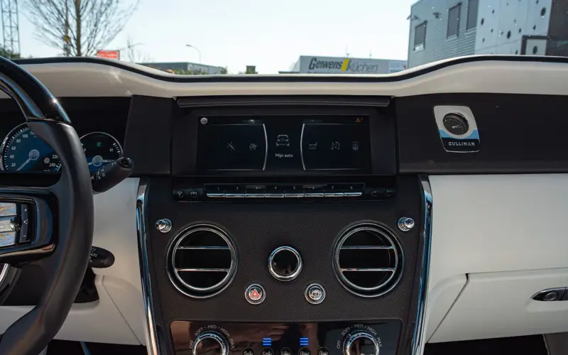 Rolls-Royce Cullinan MANSORY * FORGED CARBON * ONLY 7600 KM *  - 136370