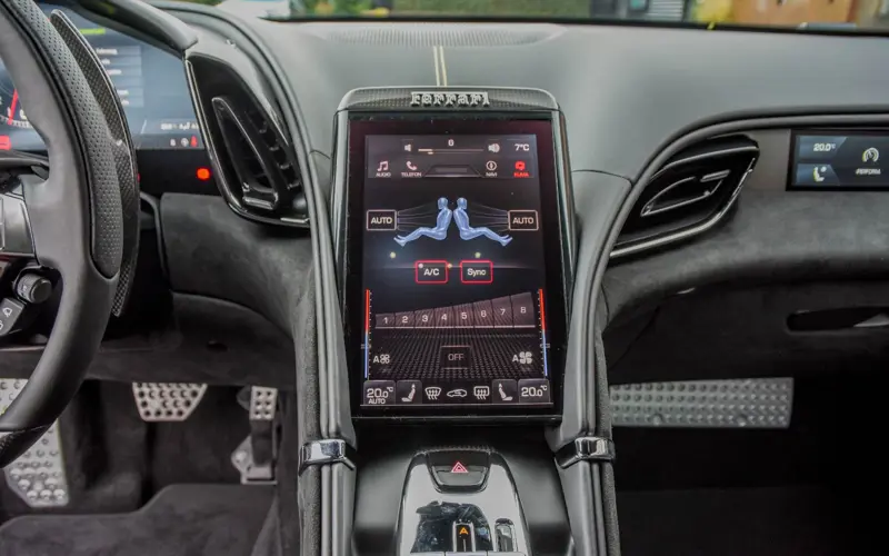 Ferrari Roma * NOVITEC * F. ADAS * MAGNE * P.DISPLAY * SMARTPHONE - 113078