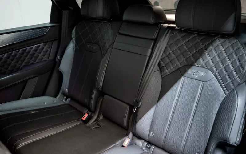 Bentley Bentayga 3.0 Hybrid 4WD * FIRST EDITION * NAIM *  - 135303