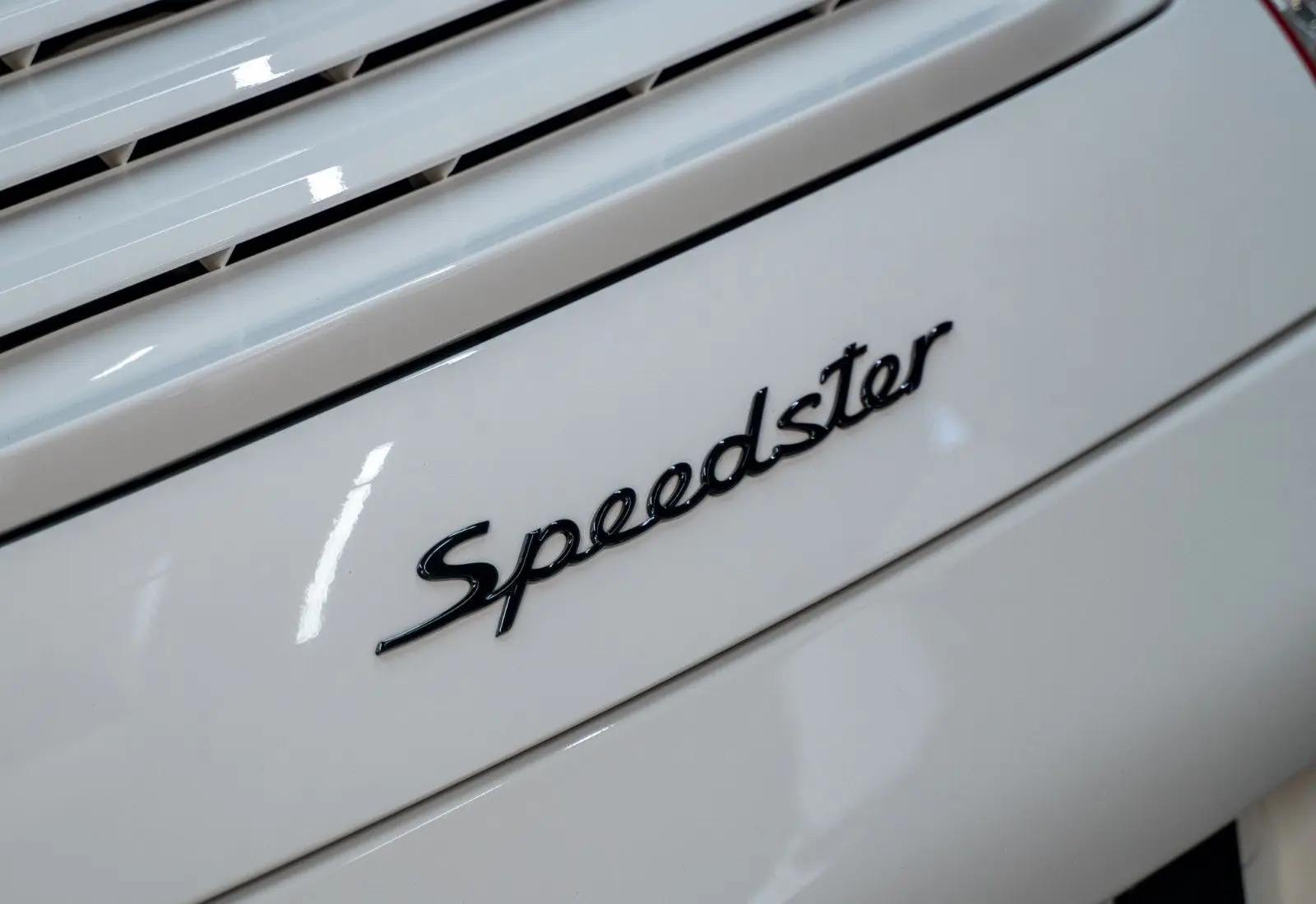 Porsche 911 Speedster * 1of356 * Memory * BOSE * PCCB * SportChro - 122900