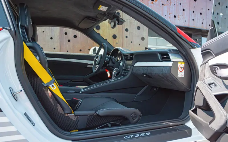 Porsche 911 GT3 RS * 923 KM * 1. BESITZER * PCCB * CARBON * MWST - 101877