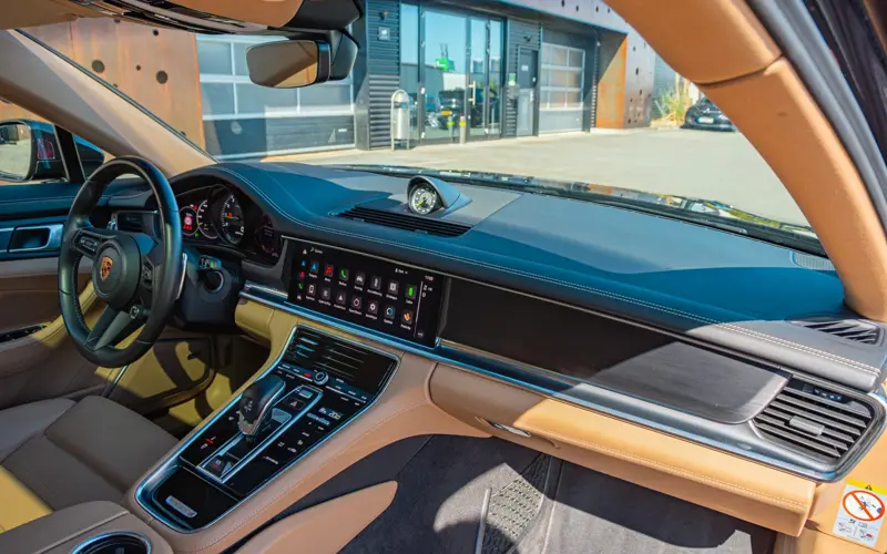 Porsche Panamera Sport Turismo 4 E-Hybrid Platinum Editi - 144849