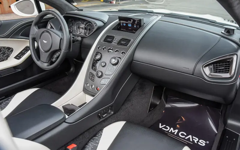 Aston Martin Vanquish Zagato Volante * 1 OF 99 *  - 110711