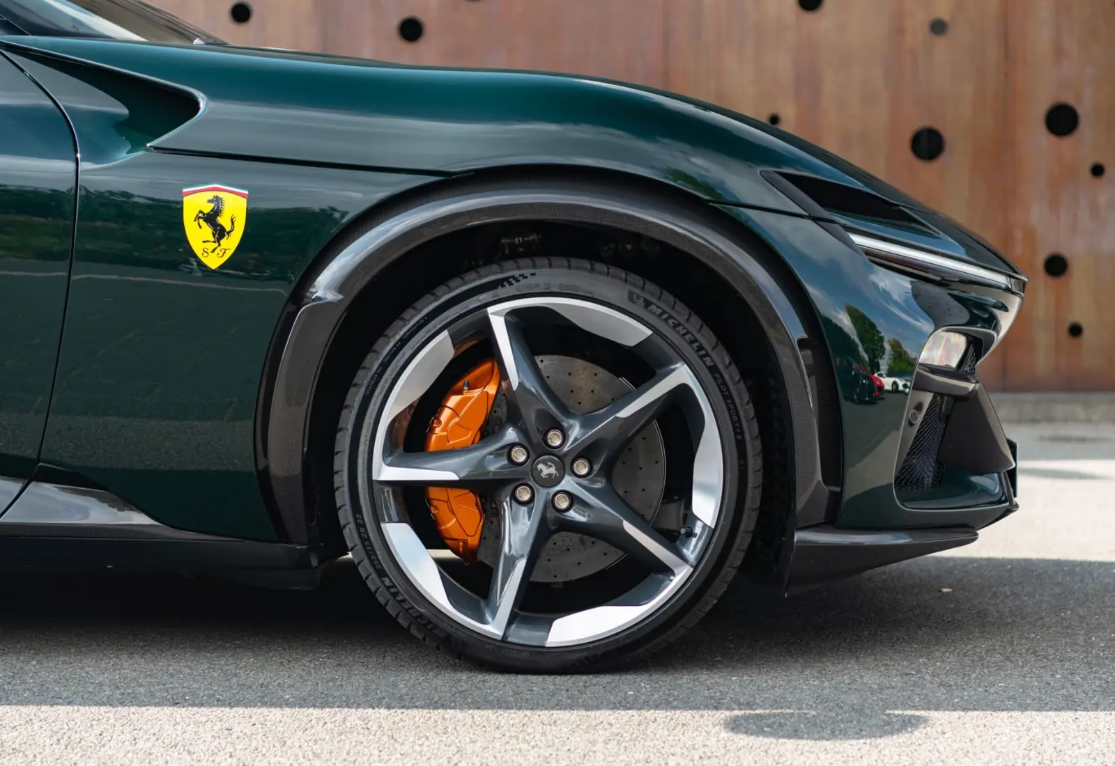 Ferrari Purosangue V12 * CARBON (9x) * MASSAGE * PANO * STOCK *  - 117893