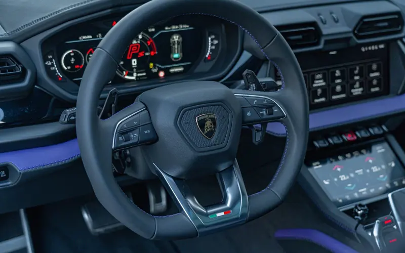 Lamborghini Urus SE * AD PERSONAM * VIOLA HONGKONG * MASSAGE * VOLL - 135949