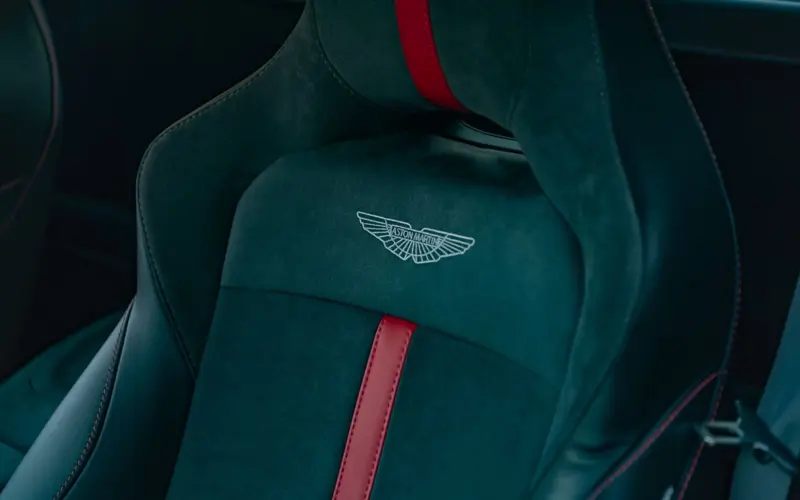 Aston Martin Vantage F1 * CARBON * AERO * INKL.ORIG.WINTERRADSATZ *  - 126774