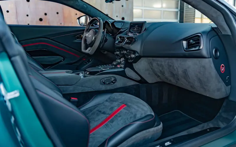 Aston Martin Vantage F1 * CARBON * AERO * INKL.ORIG.WINTERRADSATZ *  - 126778