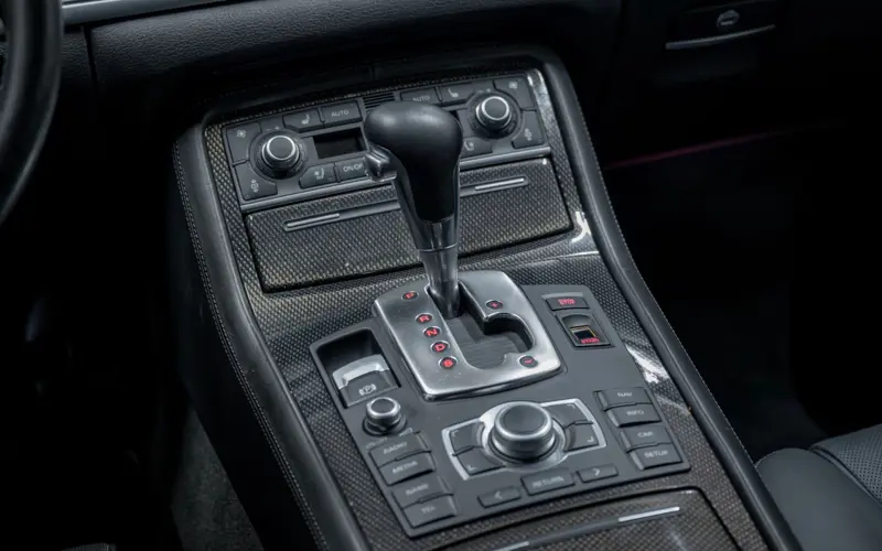 Audi S8 5.2 quattro * MASSAGE * LUFTFEDERUNG * CARBON *  - 166334