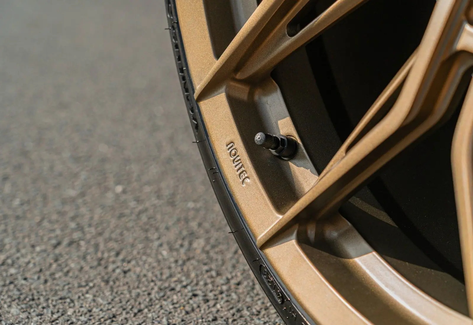 Ferrari Roma Spider * SPECIAL COLOR * ADAS * VENT * 360 * VOLL *  - 136024