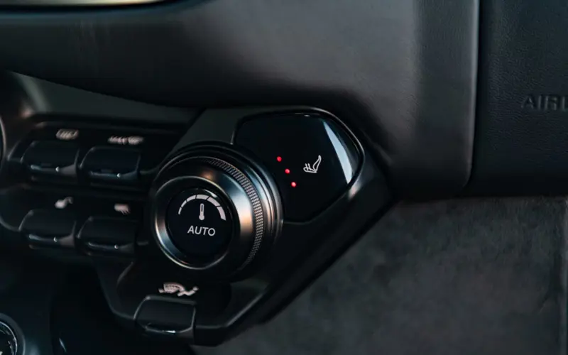 Aston Martin Vantage F1 * CARBON * AERO * INKL.ORIG.WINTERRADSATZ *  - 126779